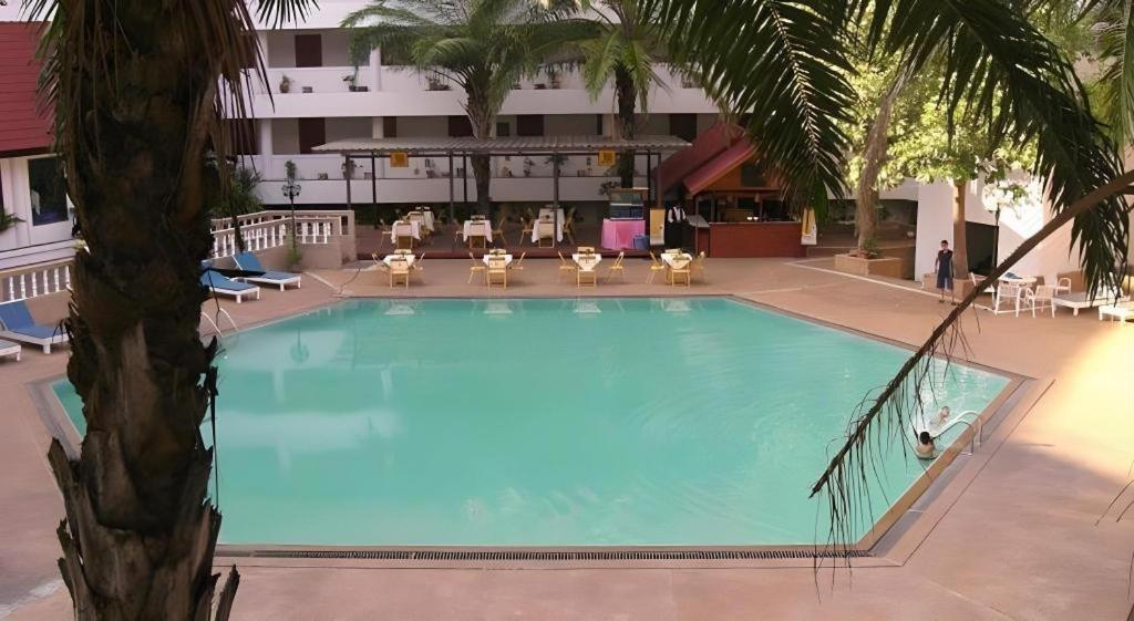 Pailyn Hotel Sukhothai Buitenkant foto