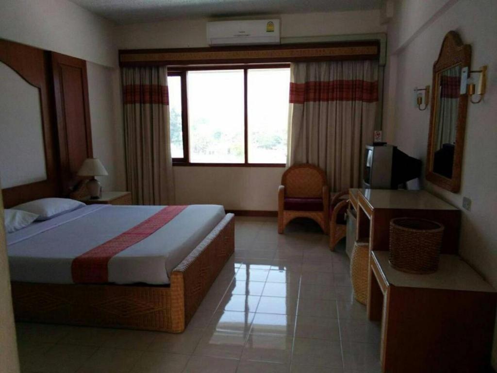 Pailyn Hotel Sukhothai Buitenkant foto