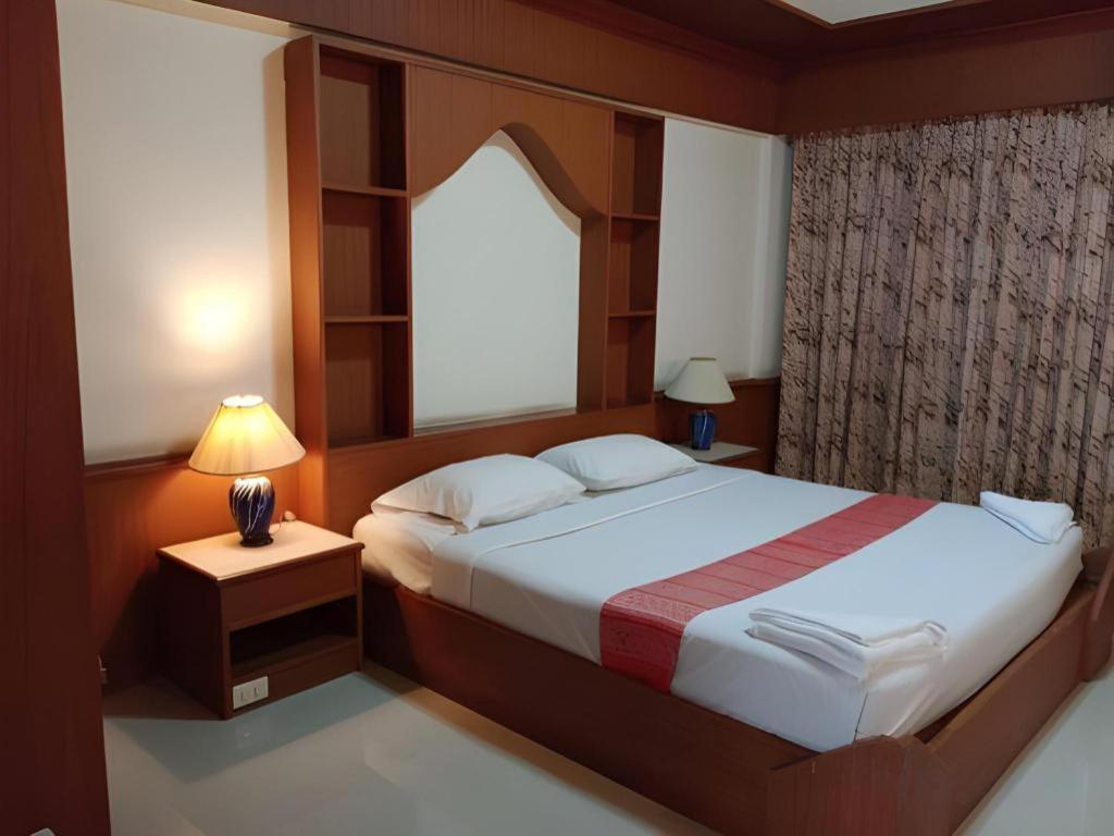 Pailyn Hotel Sukhothai Buitenkant foto